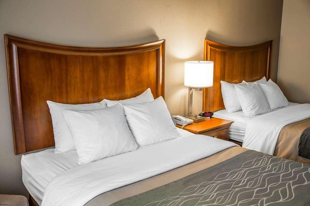 Quality Inn & Suites Bradford Zimmer foto