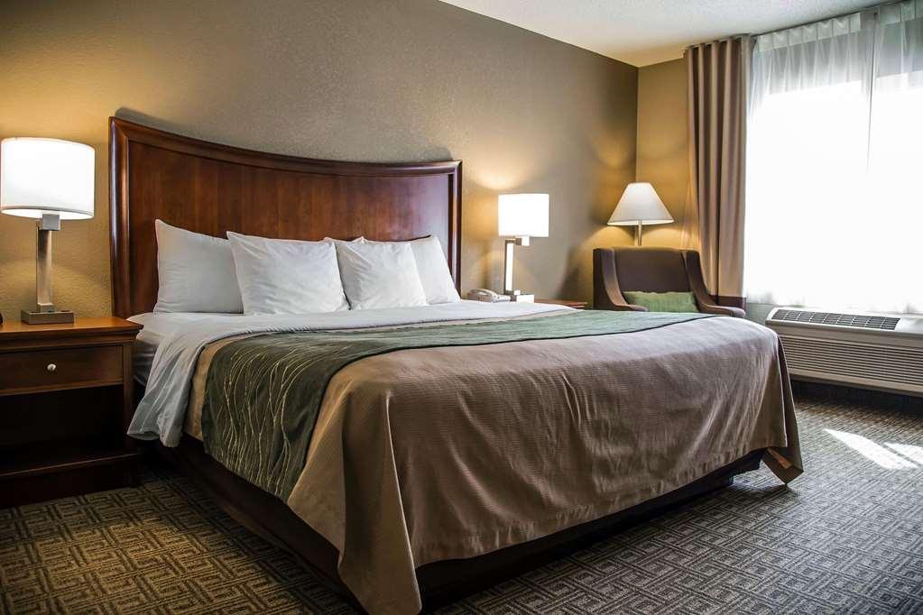 Quality Inn & Suites Bradford Zimmer foto