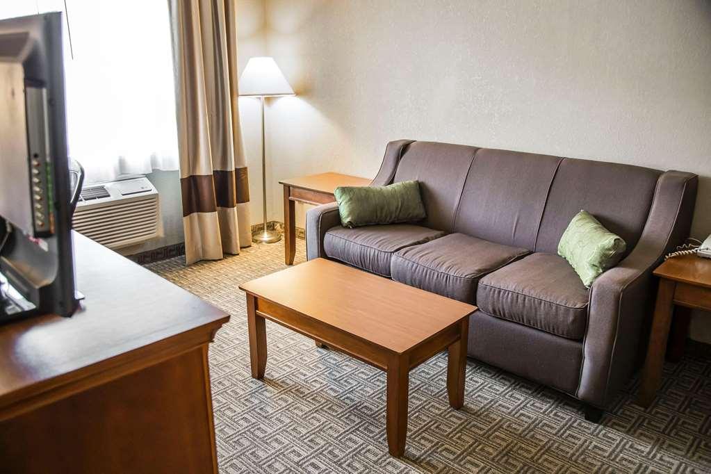 Quality Inn & Suites Bradford Zimmer foto