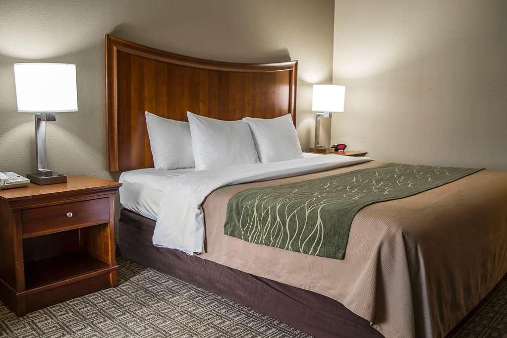 Quality Inn & Suites Bradford Zimmer foto